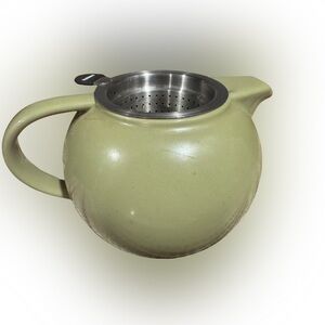 Ceramic Tea Pot with Removable Stainless Steel Infuser - Light Green